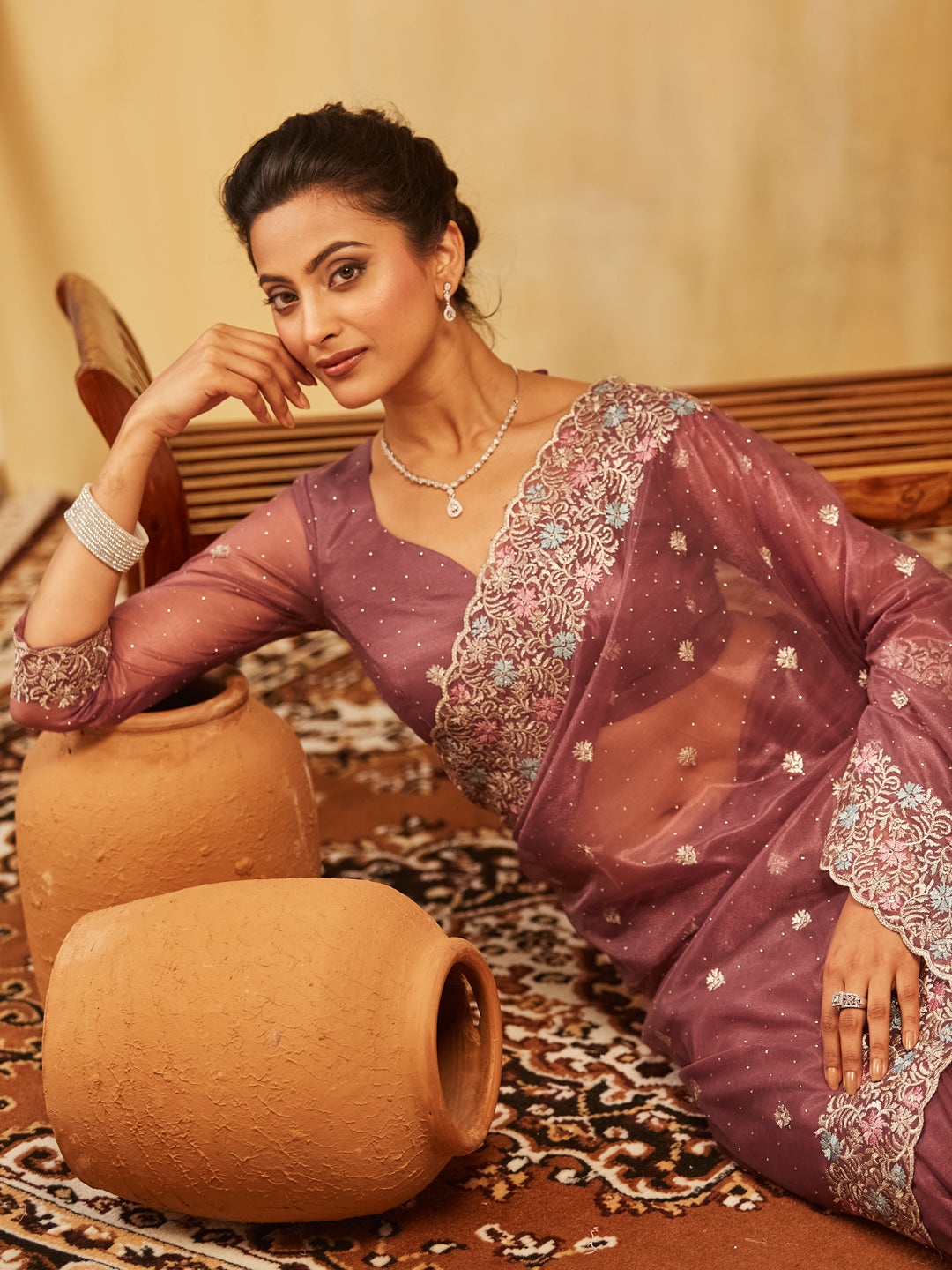 Kasee Womens Supernet Floral Embroidered Saree