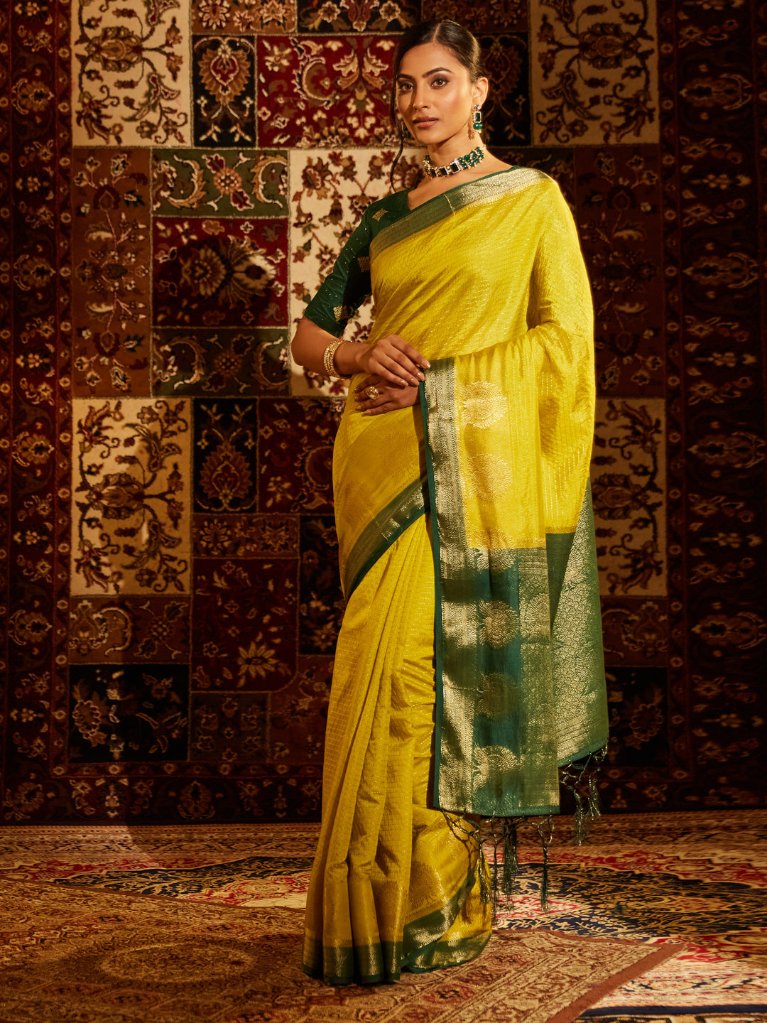 KASEE Women Ethnic Motifs Zari Banarasi Saree