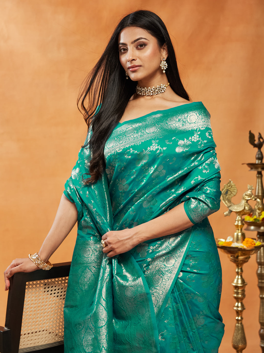KASEE Women Floral Woven Design Zari Banarasi Saree