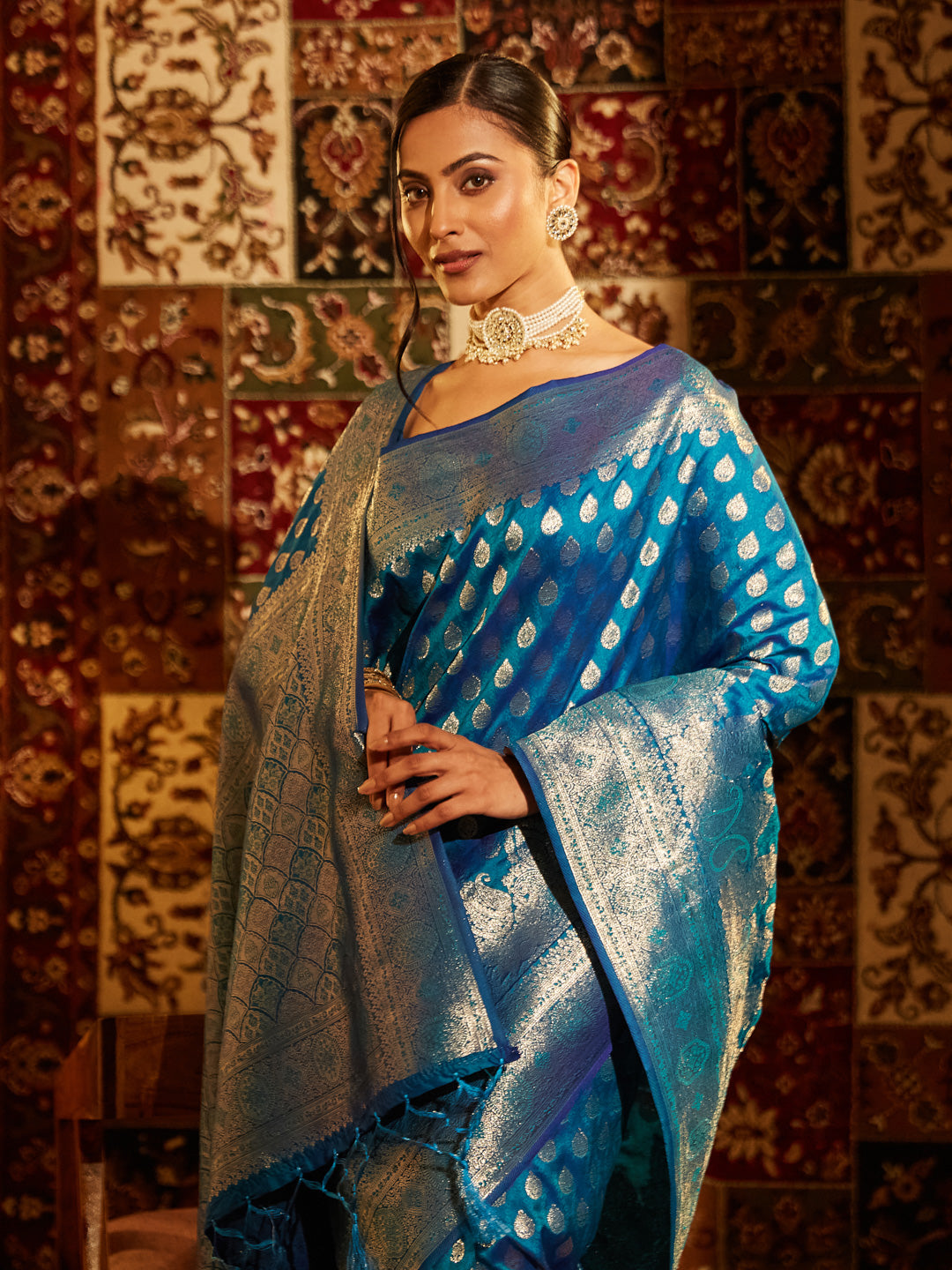 KASEE Women Woven Design Zari Banarasi Saree