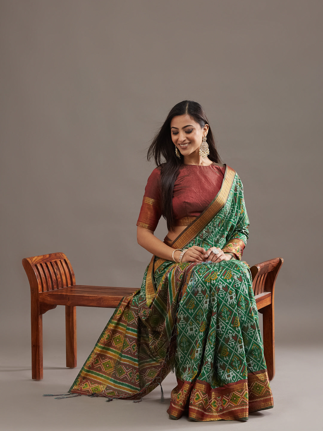 KASEE Women's Beige Floral Embroidered Saree with Mirror Lace Border