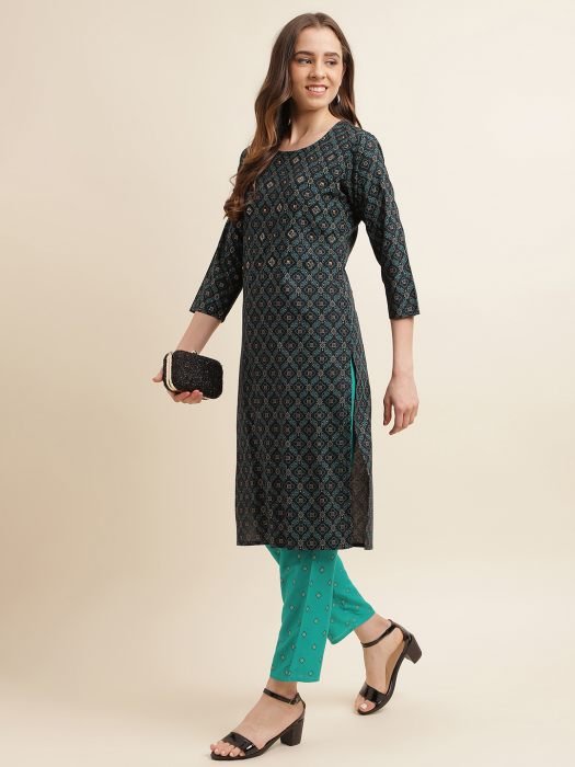 Navy Blue Bandhani Printed Regular Kurta with Trousers kurta sets